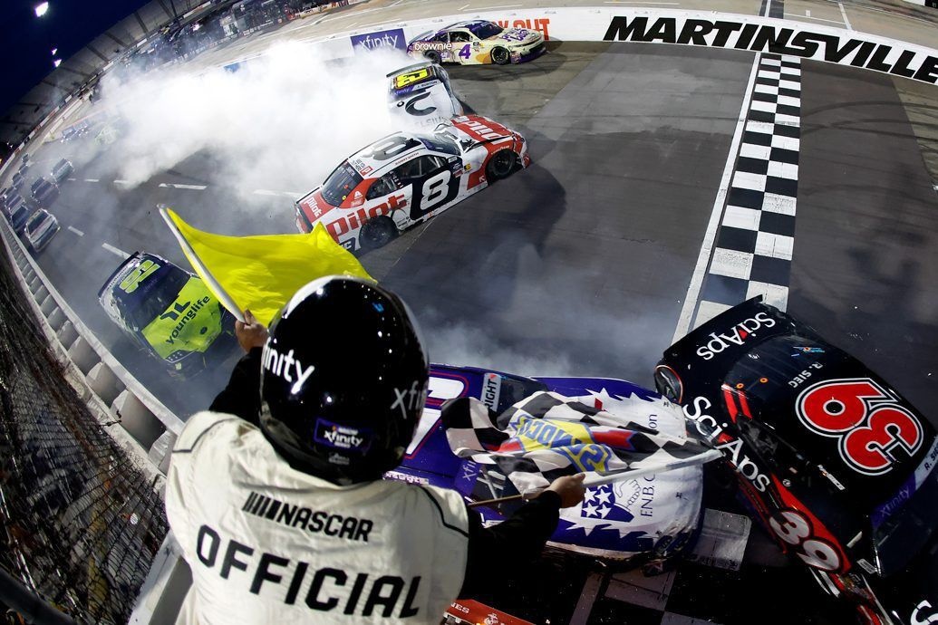 2025-martinsville-1-xfinity-fi-2.jpg