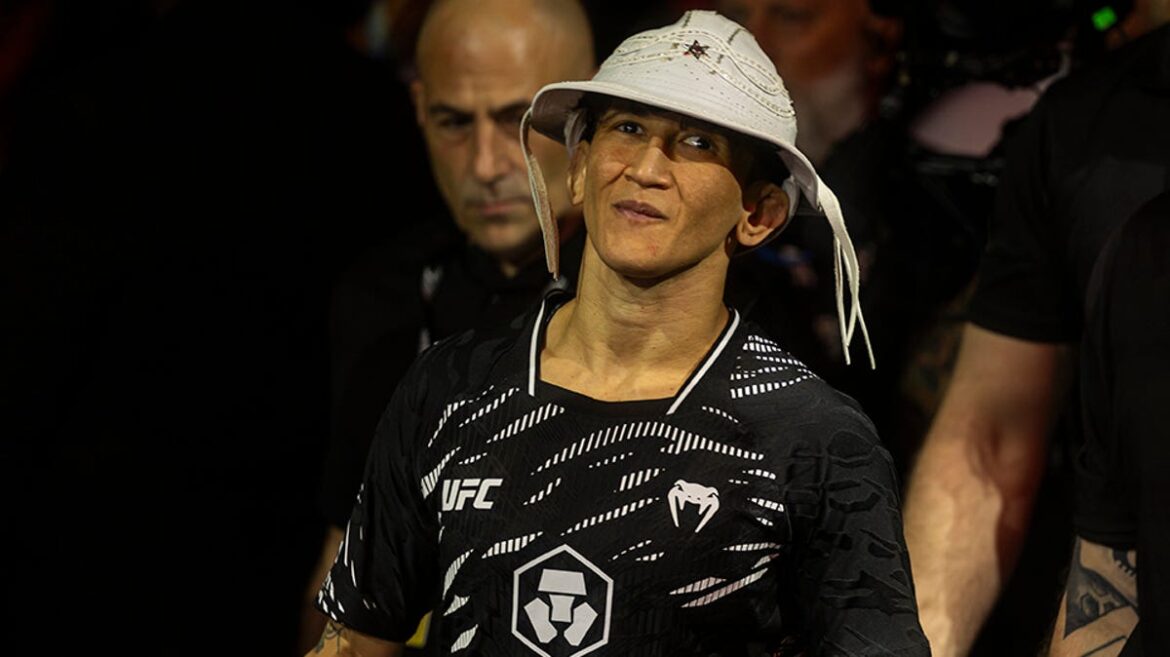 86915704007-mackenzie-dern-def-virna-jandiroba-ufc-321-9745-b.jpg