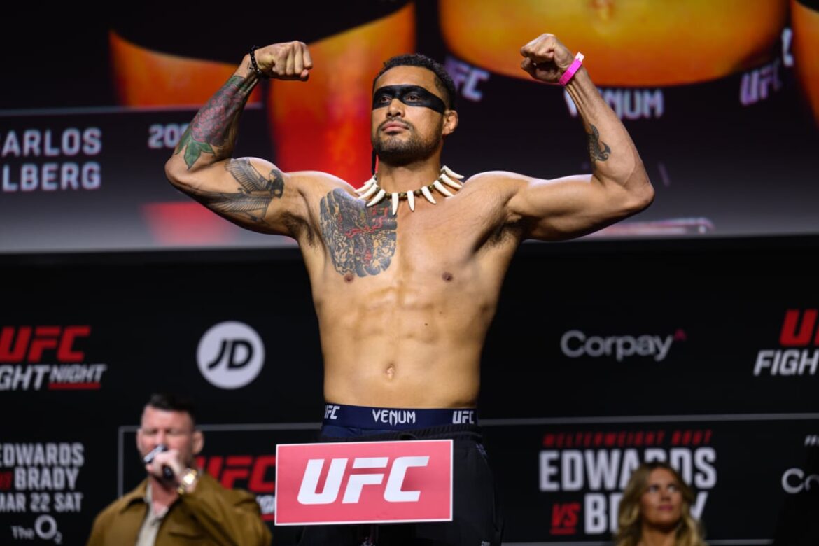 MMA-UFC-Fight-Night-London-Ceremonial-Weigh-Ins-25731545-1180×787.jpg