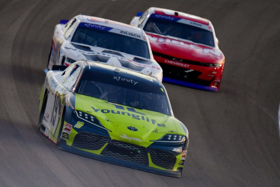 NASCAR-Xfinity-Focused-Health-302-27304387-1180×787.jpg