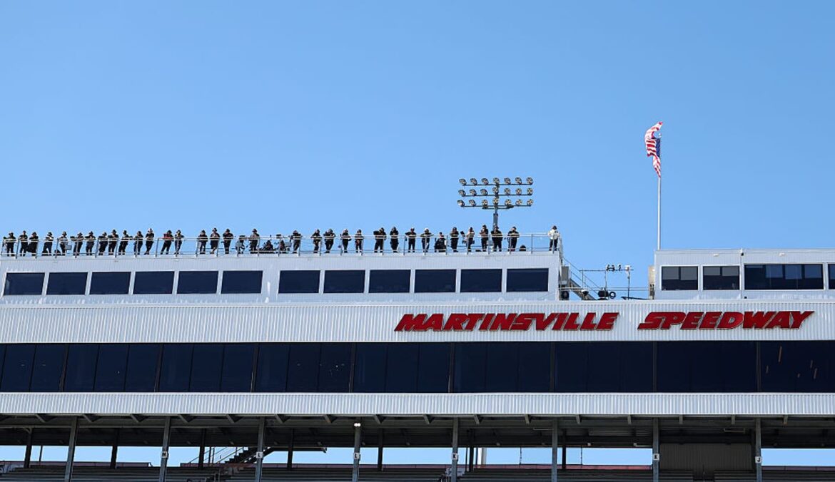 nascar-martinsville-quals.jpg