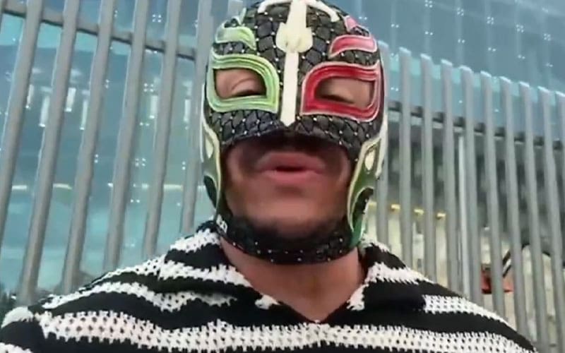 rey-mysterio-confirms-return-for-aaa-guerra-de-titanes-23.jpg