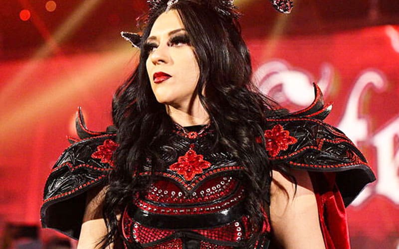 stephanie-vaquers-condition-after-wwe-raw-injury-scare-revealed-36.jpg